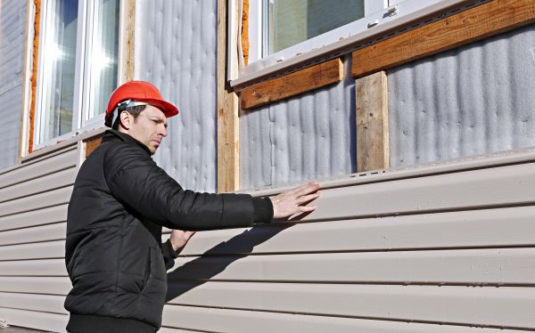 Cost of Vinyl Cladding Repair in Rockford