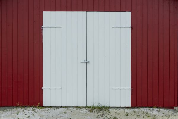 Pole Barn Siding Installation in Rockford