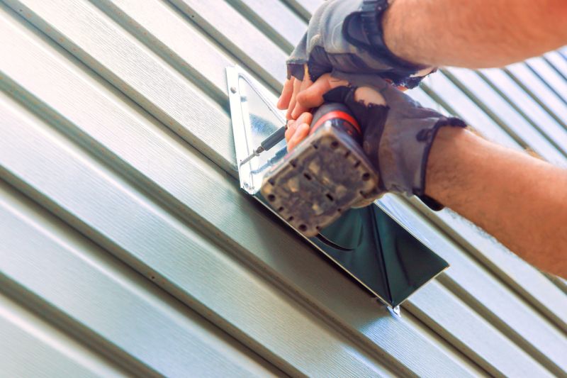 Installing Vinyl Siding with Power Tools